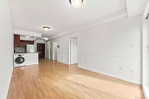 71-33 162nd St, Fresh Meadows, NY 11365 - Photo 3
