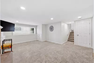 237 Woodlawn Avenue, Saint James, NY 11780 - Photo 13