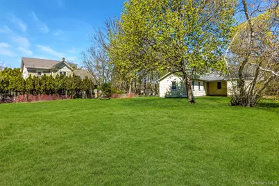 135 Corwin Street, Greenport, NY 11944 - Photo 15