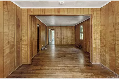 135 Corwin Street, Greenport, NY 11944 - Photo 3