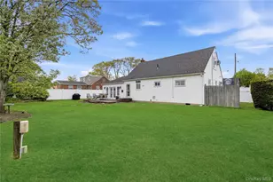 1333 13th St, West Babylon, NY 11704 - Photo 23