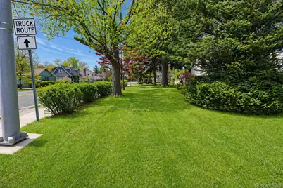211 Old Middletown Road, Pearl River, NY 10965 - Photo 37