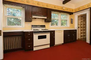 211 Old Middletown Rd, Pearl River, NY 10965 - Photo 15