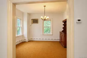 211 Old Middletown Rd, Pearl River, NY 10965 - Photo 9
