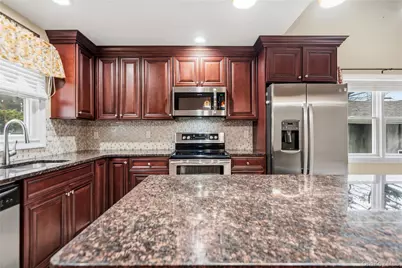 81 Steuben Boulevard, Nesconset, NY 11767 - Photo 17
