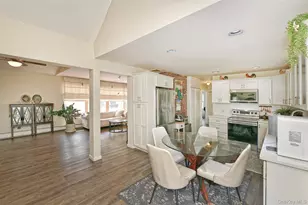 7 Low Ln, Levittown, NY 11756 - Photo 5