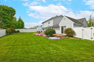 7 Low Ln, Levittown, NY 11756 - Photo 23