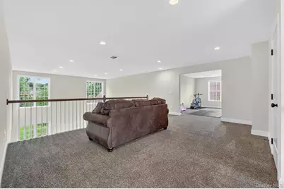 10 W Van Buren Way, Hopewell Junction, NY 12533 - Photo 25