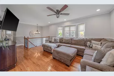 6 Warbler Lane, Commack, NY 11725 - Photo 9