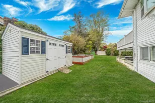 6 Warbler Ln, Commack, NY 11725 - Photo 27