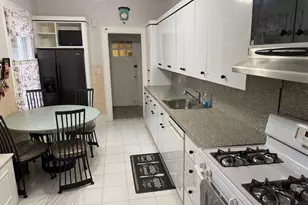 87-55 114th St, Richmond Hill, NY 11418 - Photo 15