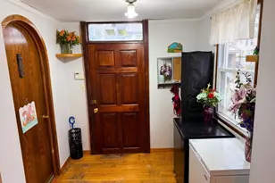 87-55 114th St, Richmond Hill, NY 11418 - Photo 3