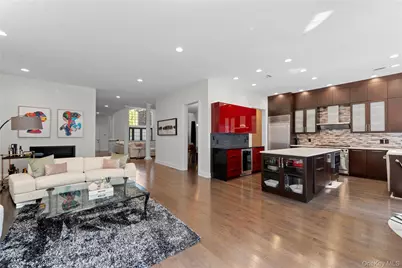 10 Kensington Circle, Manhasset, NY 11030 - Photo 11