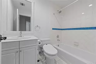 10 Kensington Cir, Manhasset, NY 11030 - Photo 23