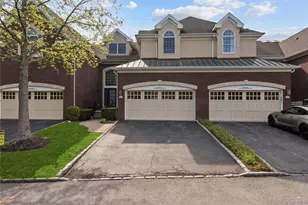 10 Kensington Cir, Manhasset, NY 11030 - Photo 1