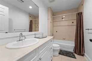 10 Kensington Cir, Manhasset, NY 11030 - Photo 21