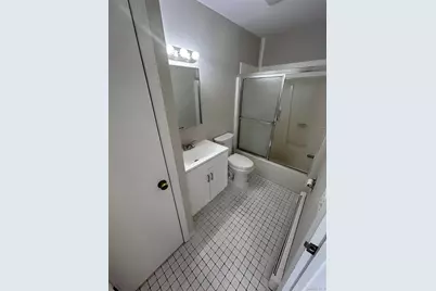 944 Union Street #B, Bohemia, NY 11716 - Photo 5