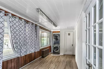 81 Midwood Street, Valley Stream, NY 11580 - Photo 15