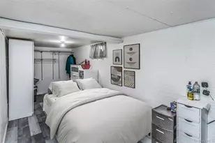 81 Midwood St, Valley Stream, NY 11580 - Photo 21