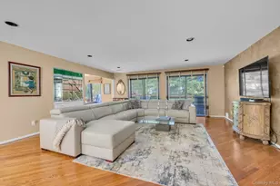 47 Northgate Cir, Melville, NY 11747 - Photo 5