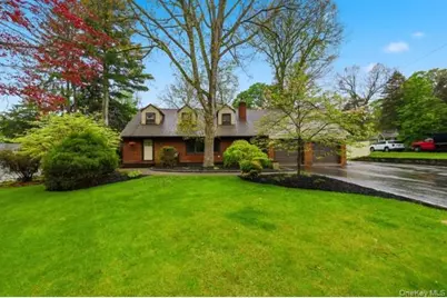 13 Tree Top Lane, Poughkeepsie, NY 12603 - Photo 1