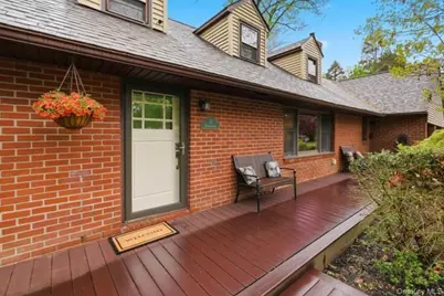 13 Tree Top Lane, Poughkeepsie, NY 12603 - Photo 3