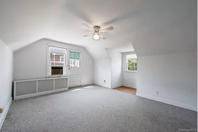 8 Maple Lane, New Hyde Park, NY 11040 - Photo 21