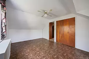 8 Maple Ln, New Hyde Park, NY 11040 - Photo 17