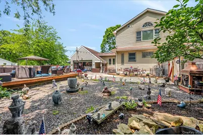 35 Cooke Avenue, Holtsville, NY 11742 - Photo 29