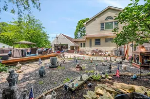 35 Cooke Ave, Holtsville, NY 11742 - Photo 29