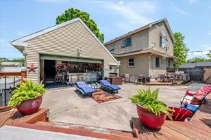 35 Cooke Ave, Holtsville, NY 11742 - Photo 25
