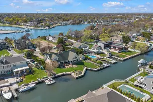 227 W Islip Rd, West Islip, NY 11795 - Photo 45