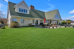 227 W Islip Rd, West Islip, NY 11795 - Photo 37