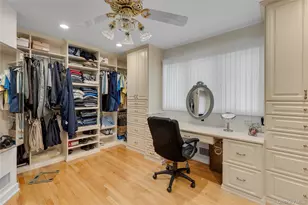 227 W Islip Rd, West Islip, NY 11795 - Photo 27