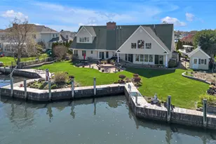 227 W Islip Rd, West Islip, NY 11795 - Photo 41