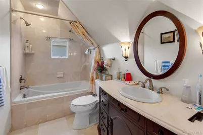 227 W Islip Road, West Islip, NY 11795 - Photo 31