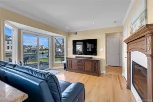 227 W Islip Rd, West Islip, NY 11795 - Photo 19