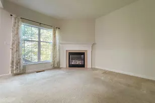 1063 Dutcher Dr, Fishkill, NY 12524 - Photo 7