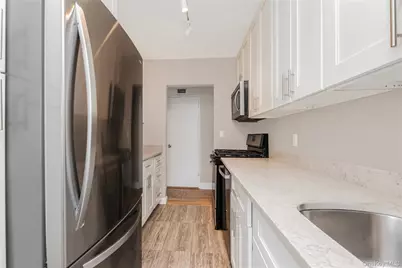 25 Sunnyside Drive #4C, Yonkers, NY 10705 - Photo 7
