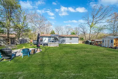 20 Middle Island Road, Middle Island, NY 11953 - Photo 41