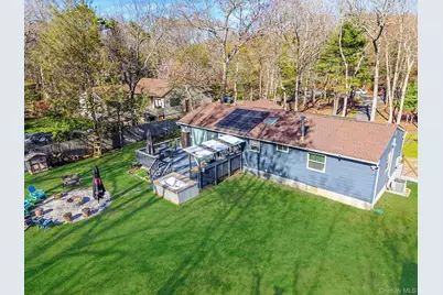 20 Middle Island Road, Middle Island, NY 11953 - Photo 35