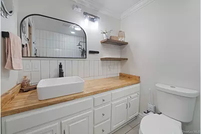 20 Middle Island Road, Middle Island, NY 11953 - Photo 31