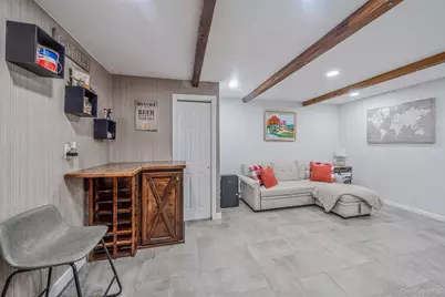 20 Middle Island Road, Middle Island, NY 11953 - Photo 23