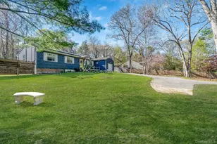 20 Middle Island Rd, Middle Island, NY 11953 - Photo 3