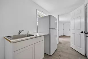 99 Benkard Ave, Newburgh, NY 12550 - Photo 21