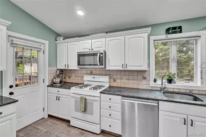 138 Norman Drive, East Meadow, NY 11554 - Photo 13