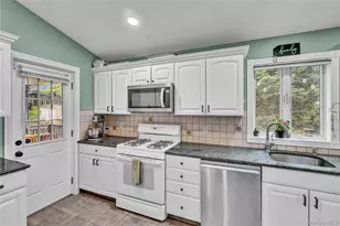 138 Norman Dr, East Meadow, NY 11554 - Photo 13
