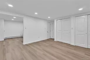138 Norman Dr, East Meadow, NY 11554 - Photo 19