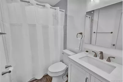 138 Norman Drive, East Meadow, NY 11554 - Photo 17