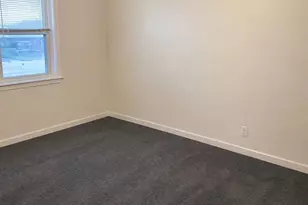 1024 E 214th St, Bronx, NY 10469 - Photo 5